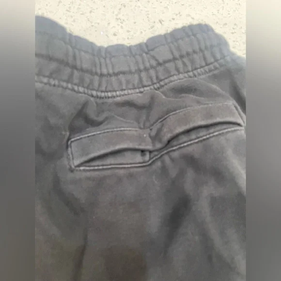 Gymshark Black Athletic CREST slimfit joggers size med - Picture 8 of 8